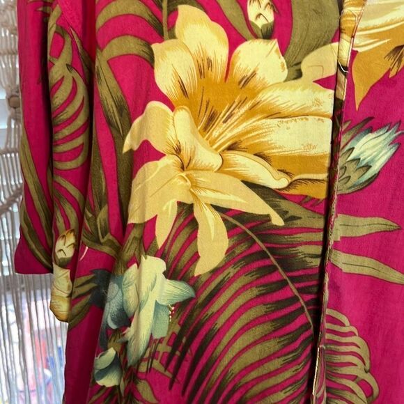 Vintage High Surf rayon Hawaiian shirt medium fuchsia yellow floral - Picture 2 of 16